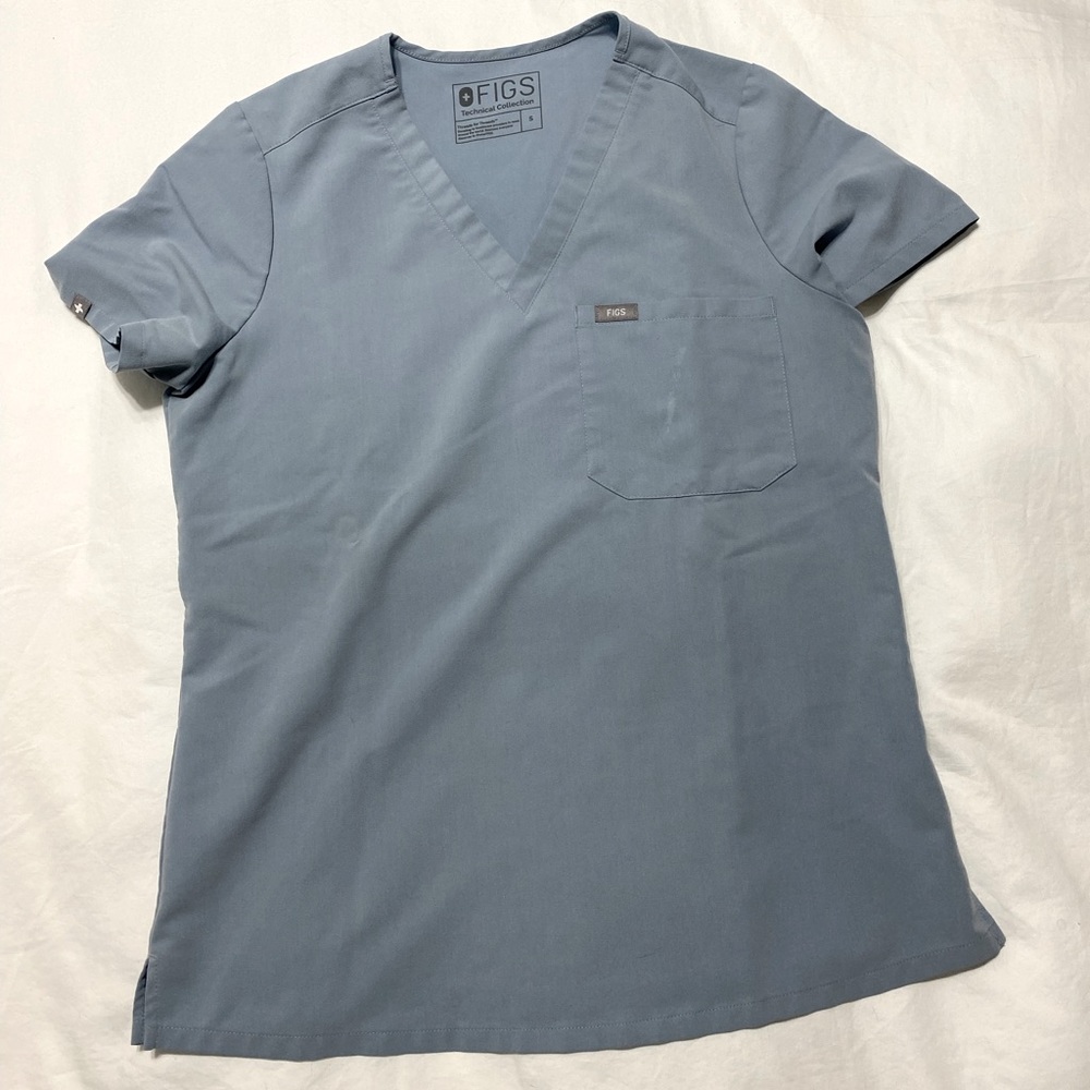 FIGS Catarina One- Pocket Scrub Top